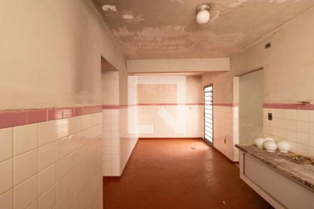 Casa à venda com 336m², 3 quartos e 6 vagas Casa à venda com 336m², 3 quartos e 6 vagasCozinha