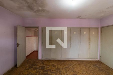 Casa à venda com 336m², 3 quartos e 6 vagas Casa à venda com 336m², 3 quartos e 6 vagasSuíte