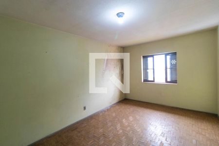 Casa à venda com 336m², 3 quartos e 6 vagas Casa à venda com 336m², 3 quartos e 6 vagasQuarto 02