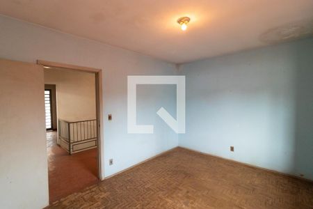 Casa à venda com 336m², 3 quartos e 6 vagas Casa à venda com 336m², 3 quartos e 6 vagasQuarto 01