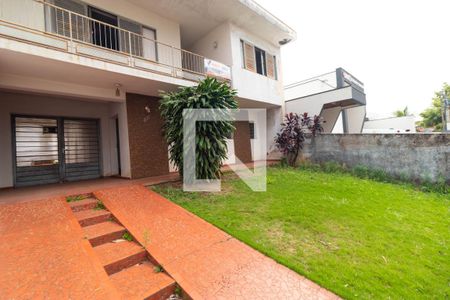 Casa à venda com 336m², 3 quartos e 6 vagas Casa à venda com 336m², 3 quartos e 6 vagasQuintal