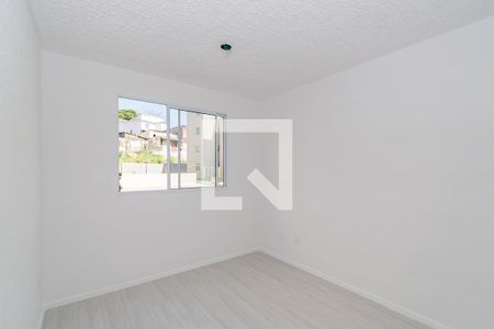 Sala de apartamento para alugar com 2 quartos, 40m² em Brás de Pina, Rio de Janeiro