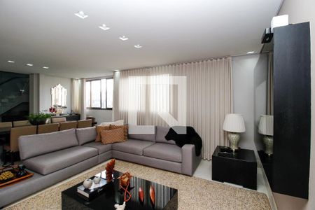 Apartamento para alugar com 256m², 3 quartos e 3 vagasSala