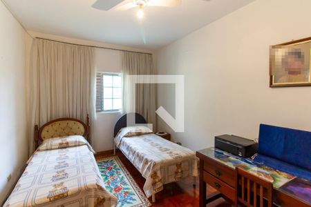 Casa à venda com 363m², 4 quartos e 4 vagasQuarto da edícula