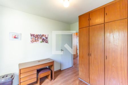 Casa à venda com 363m², 4 quartos e 4 vagasQuarto 2