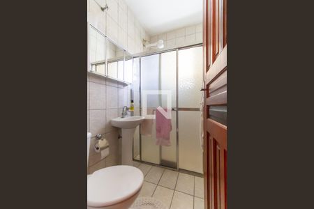 Casa à venda com 363m², 4 quartos e 4 vagasBanheiro da edícula