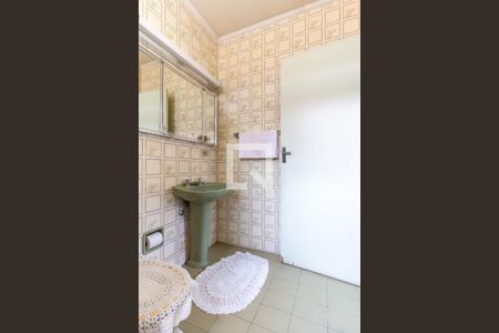 Casa à venda com 363m², 4 quartos e 4 vagasBanheiro da Suíte