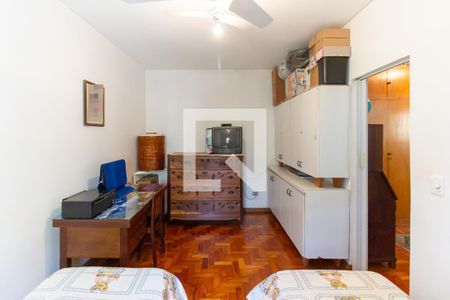 Casa à venda com 363m², 4 quartos e 4 vagasQuarto da edícula