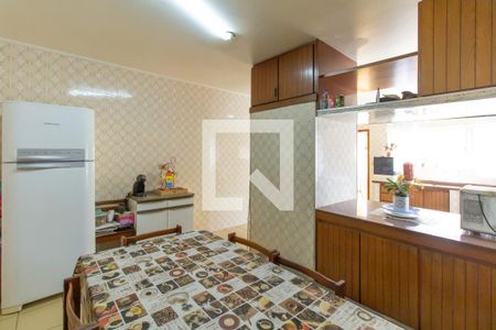 Casa à venda com 363m², 4 quartos e 4 vagasCozinha