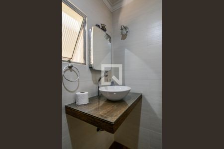 Casa à venda com 130m², 2 quartos e 1 vagaBanheiro 2