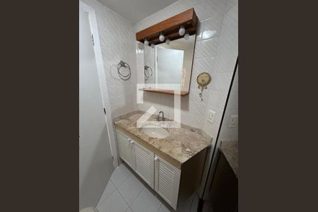 Apartamento para alugar com 118m², 3 quartos e 2 vagasBanheiro
