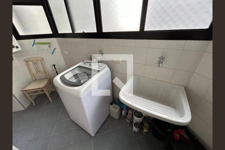 Apartamento para alugar com 118m², 3 quartos e 2 vagas Apartamento para alugar com 118m², 3 quartos e 2 vagasLavanderia