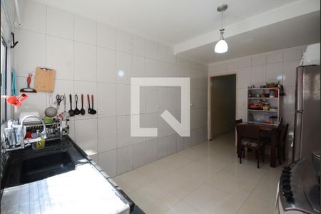 Casa à venda com 100m², 3 quartos e 1 vaga Casa à venda com 100m², 3 quartos e 1 vagaCozinha