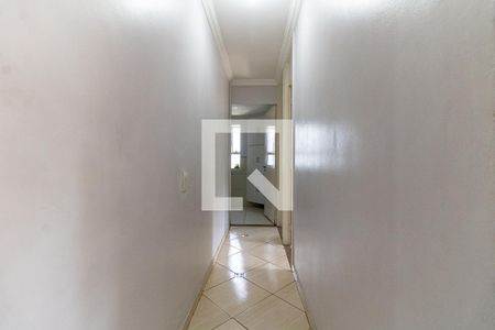 Corredor de apartamento para alugar com 2 quartos, 62m² em Jardim Santa Emília, São Paulo