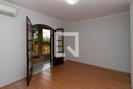 Casa à venda com 680m², 6 quartos e 7 vagas Casa à venda com 680m², 6 quartos e 7 vagasQuarto Suíte 2