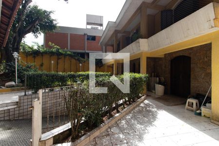 Casa à venda com 680m², 6 quartos e 7 vagas Casa à venda com 680m², 6 quartos e 7 vagasFachada da Casa