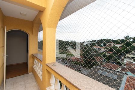Casa à venda com 680m², 6 quartos e 7 vagas Casa à venda com 680m², 6 quartos e 7 vagasSacada Quartos