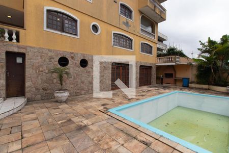 Casa à venda com 680m², 6 quartos e 7 vagas Casa à venda com 680m², 6 quartos e 7 vagasPiscina