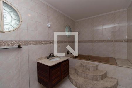 Casa à venda com 680m², 6 quartos e 7 vagas Casa à venda com 680m², 6 quartos e 7 vagasBanheiro da Suíte 4