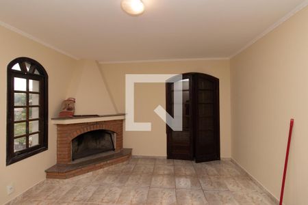 Casa à venda com 680m², 6 quartos e 7 vagas Casa à venda com 680m², 6 quartos e 7 vagasSala de Lareira