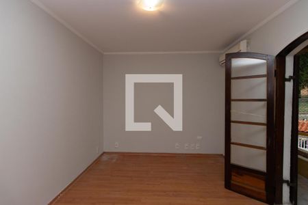 Casa à venda com 680m², 6 quartos e 7 vagas Casa à venda com 680m², 6 quartos e 7 vagasQuarto Suíte 2