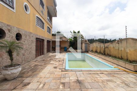 Casa à venda com 680m², 6 quartos e 7 vagas Casa à venda com 680m², 6 quartos e 7 vagasPiscina