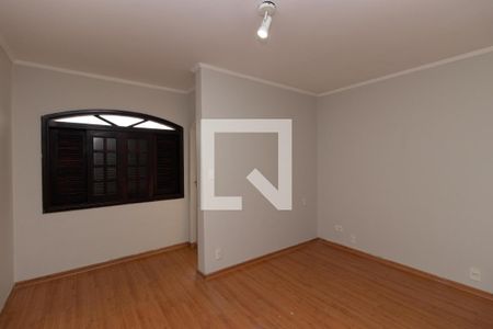 Casa à venda com 680m², 6 quartos e 7 vagas Casa à venda com 680m², 6 quartos e 7 vagasQuarto Suíte 3