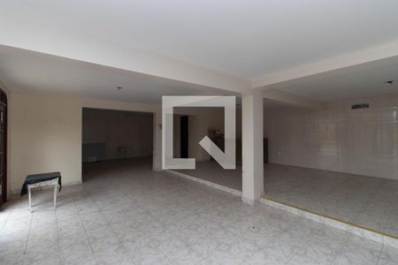 Casa à venda com 680m², 6 quartos e 7 vagas Casa à venda com 680m², 6 quartos e 7 vagasSalão de festas