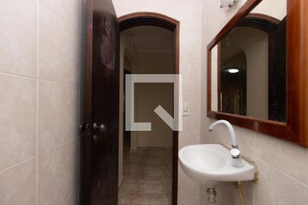 Casa à venda com 680m², 6 quartos e 7 vagas Casa à venda com 680m², 6 quartos e 7 vagasLavabo 1