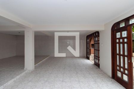 Casa à venda com 680m², 6 quartos e 7 vagas Casa à venda com 680m², 6 quartos e 7 vagasSalão de festas
