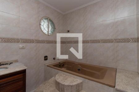 Casa à venda com 680m², 6 quartos e 7 vagas Casa à venda com 680m², 6 quartos e 7 vagasBanheiro da Suíte 4