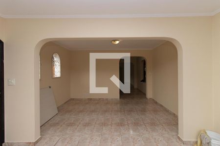 Casa à venda com 680m², 6 quartos e 7 vagas Casa à venda com 680m², 6 quartos e 7 vagasSala 4