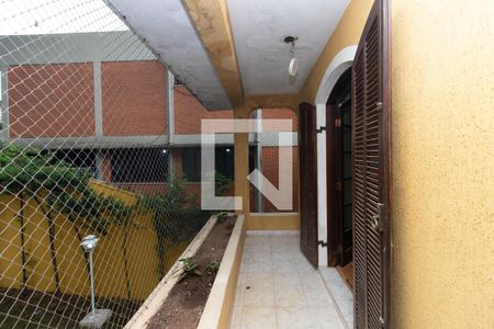 Casa à venda com 680m², 6 quartos e 7 vagas Casa à venda com 680m², 6 quartos e 7 vagasSacada Quartos