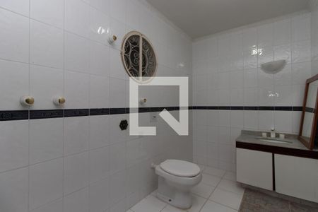 Casa à venda com 680m², 6 quartos e 7 vagas Casa à venda com 680m², 6 quartos e 7 vagasBanheiro da Suíte 2