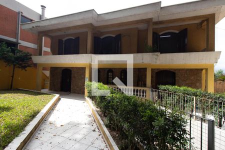 Casa à venda com 680m², 6 quartos e 7 vagas Casa à venda com 680m², 6 quartos e 7 vagasFachada da Casa