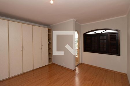 Casa à venda com 680m², 6 quartos e 7 vagas Casa à venda com 680m², 6 quartos e 7 vagasQuarto Suíte 6