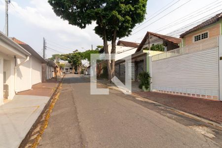 Vista da Rua de casa para alugar com 2 quartos, 245m² em Vila Maria Auxiliadora, Embu das Artes