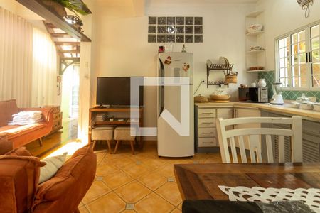 Casa para alugar com 245m², 2 quartos e 4 vagasCozinha
