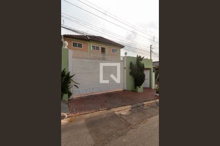 Casa para alugar com 245m², 2 quartos e 4 vagasFachada