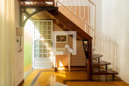 Casa para alugar com 2 quartos, 245m² em Vila Maria Auxiliadora, Embu das Artes