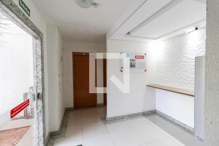 Entrada de apartamento à venda com 2 quartos, 42m² em Chacaras Reunidas Santa Terezinha, Contagem