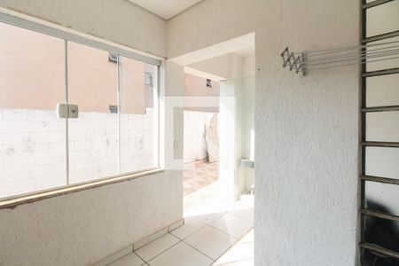 Casa à venda com 73m², 2 quartos e sem vagaÁrea de Serviço