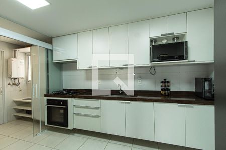 Apartamento para alugar com 150m², 3 quartos e 3 vagas Apartamento para alugar com 150m², 3 quartos e 3 vagasCozinha