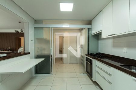 Apartamento para alugar com 150m², 3 quartos e 3 vagas Apartamento para alugar com 150m², 3 quartos e 3 vagasCozinha