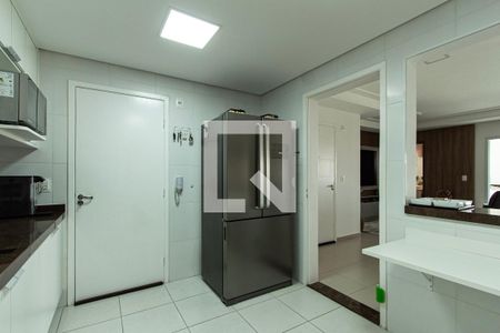 Apartamento para alugar com 150m², 3 quartos e 3 vagas Apartamento para alugar com 150m², 3 quartos e 3 vagasCozinha