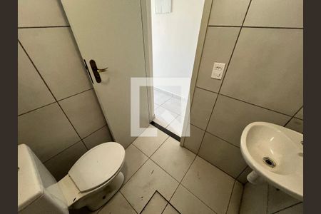 Banheiro de casa de condomínio para alugar com 1 quarto, 25m² em Vila Monte Sion, Suzano