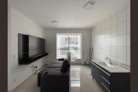 Sala e Cozinha de apartamento para alugar com 2 quartos, 38m² em Vila Ré, São Paulo
