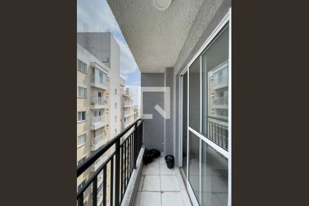 Varanda Sala e Cozinha de apartamento para alugar com 2 quartos, 38m² em Vila Ré, São Paulo