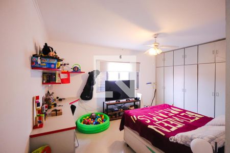 Casa à venda com 276m², 3 quartos e 7 vagasSuíte 2