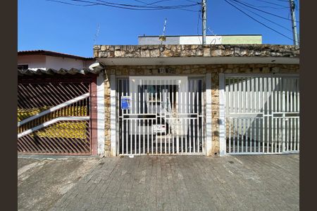 Casa à venda com 172m², 3 quartos e 4 vagasFachada